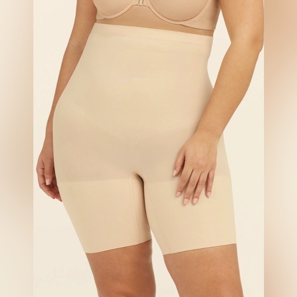 Spanx High Waist Mid Thigh Shaper size 4 - Picture 1 of 9